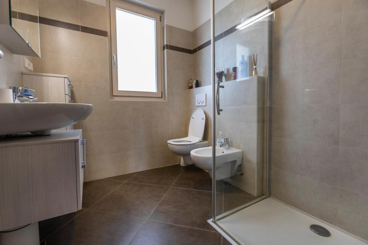 Villa Luthien Brenzone sul Garda Buitenkant foto