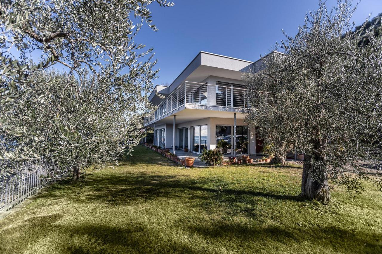 Villa Luthien Brenzone sul Garda Buitenkant foto